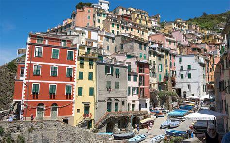 corniglia cinque terre.